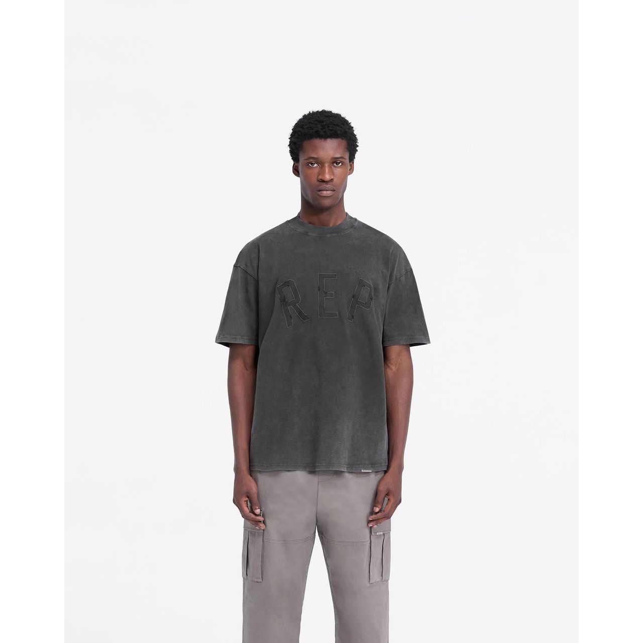 Represent Rep Applique Tee Vintage Black