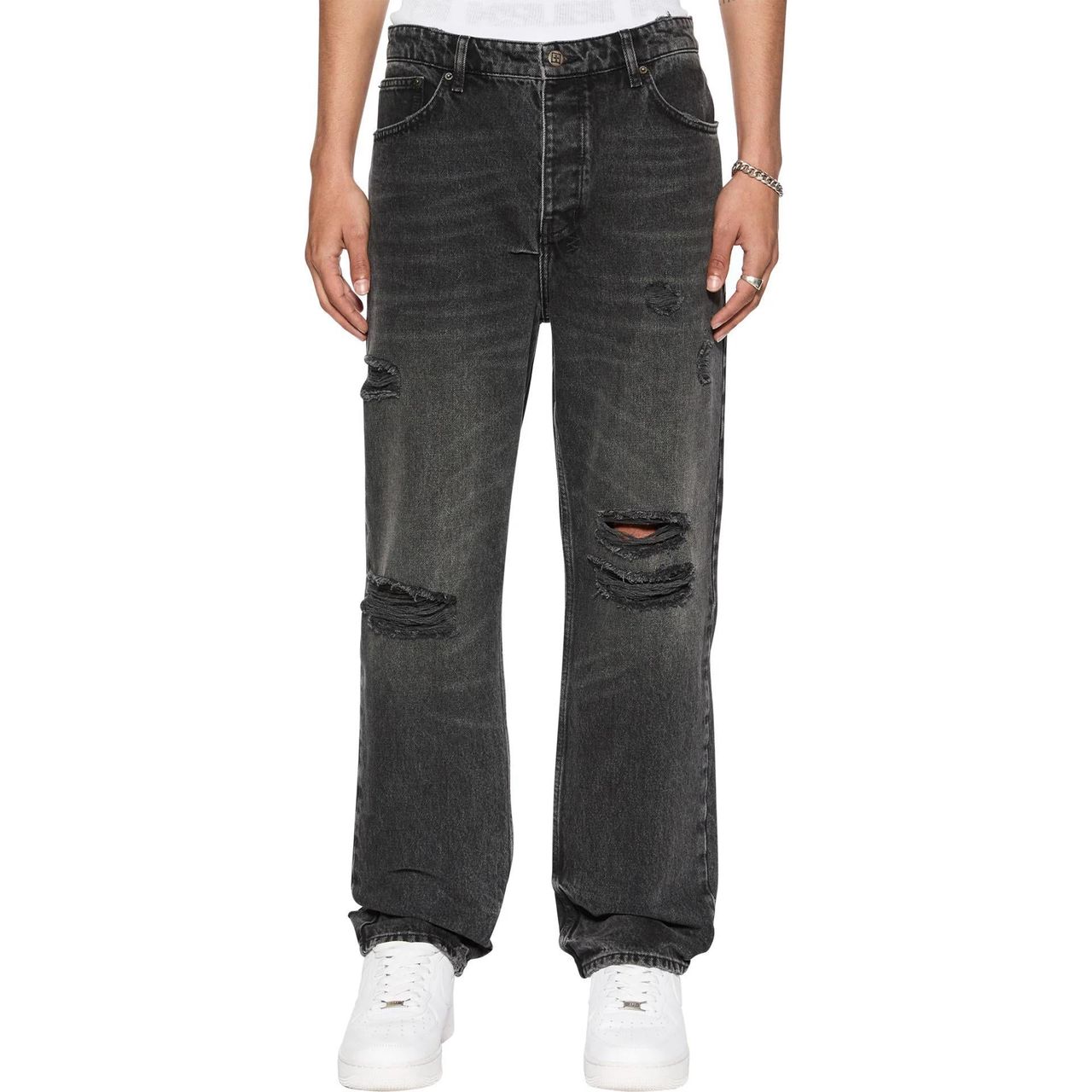 Kavkazdan uy qurilishi jinsiy aloqa Slavyanskiy bulvari yaqinidagi Moskva fohishalari